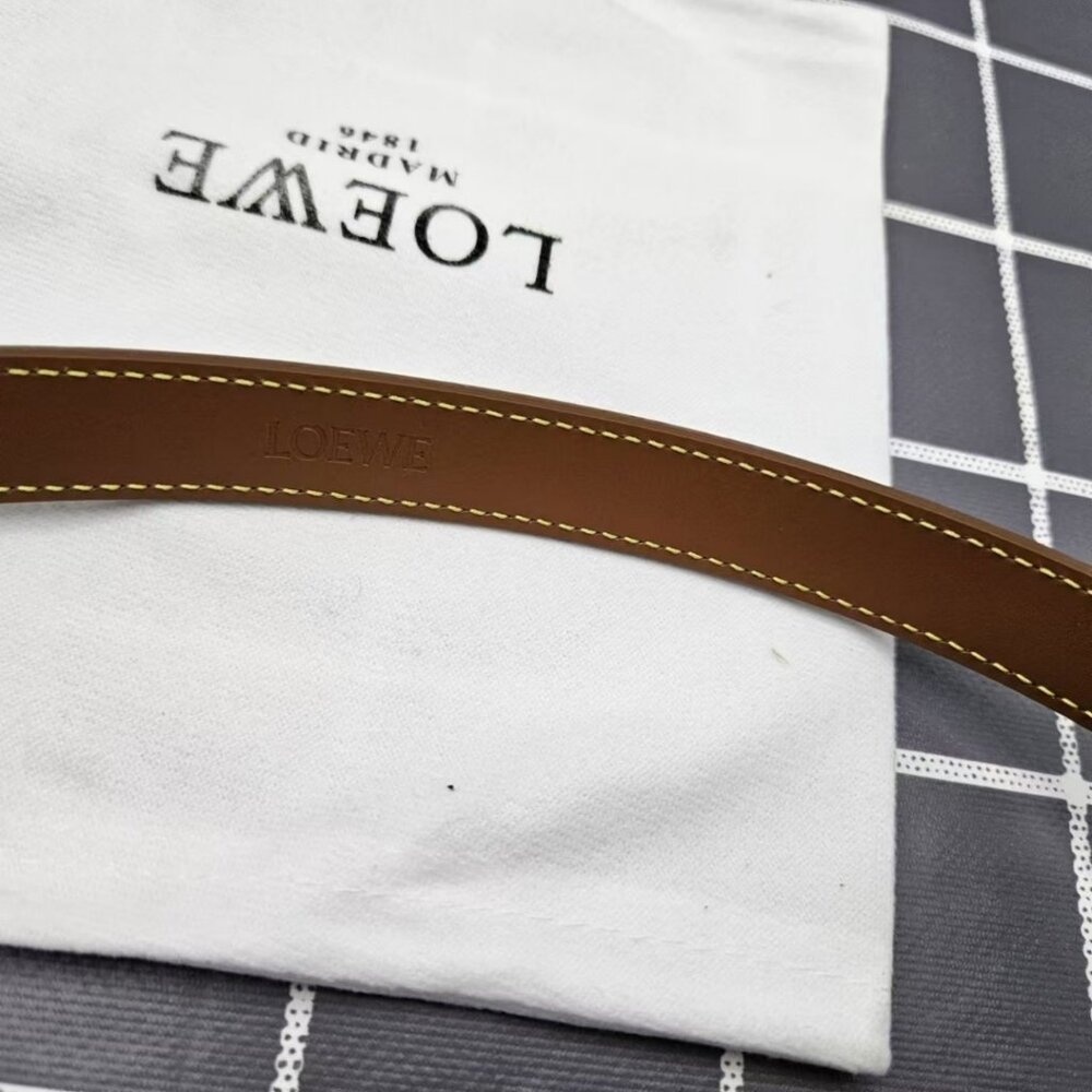 Loewe Slim Brown Leather Belt with Logo Buckle - Picture 6 of 6